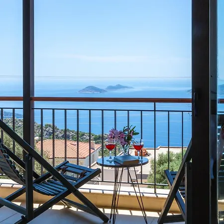 Peak House - 4-bedroom With Stunning Bay View Kalkan