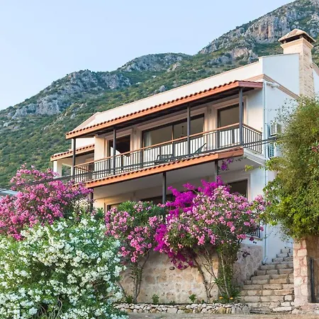 Peak House - 4-bedroom With Stunning Bay View Kalkan