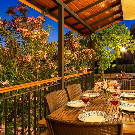 Peak House - 4-bedroom With Stunning Bay View *