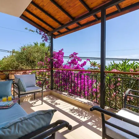 Peak House - 4-bedroom With Stunning Bay View Apartment Kalkan