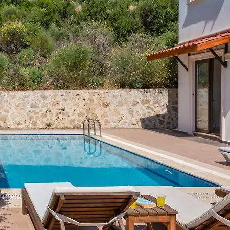 Peak House - 4-bedroom With Stunning Bay View Apartment *